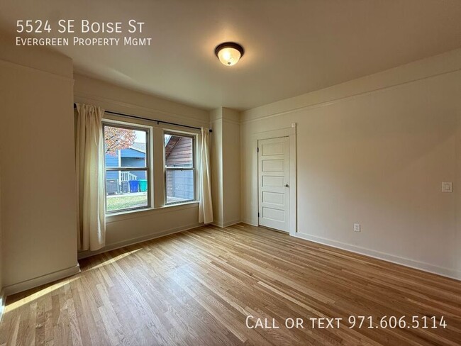 Building Photo - 5524 SE Boise St