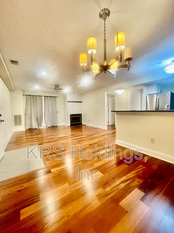 Building Photo - 6917 Mary Caroline Cir
