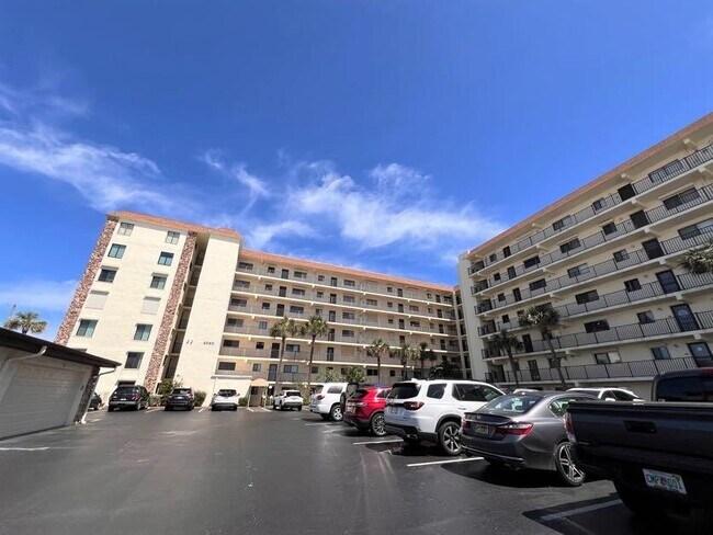 Primary Photo - 3060 N Atlantic Ave