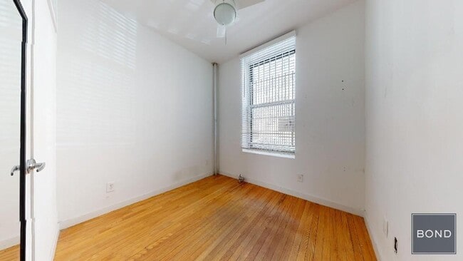 Building Photo - 312 E 91st St