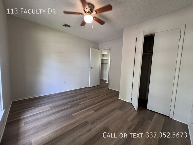 Building Photo - 113 Faculty Dr