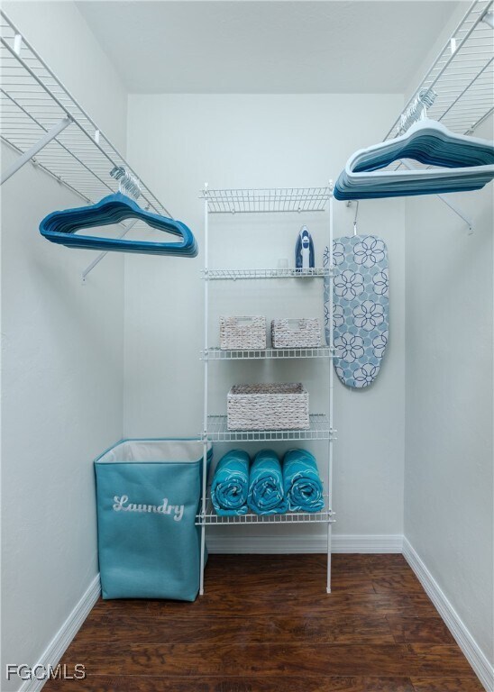 Building Photo - 9350 Lennex Ln