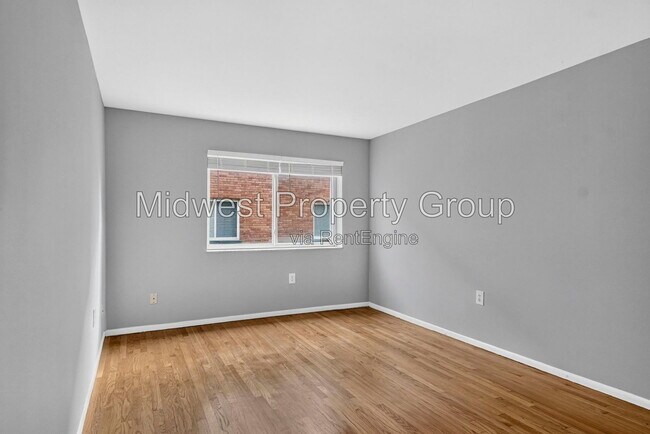 Building Photo - 2501 S Big Bend Blvd