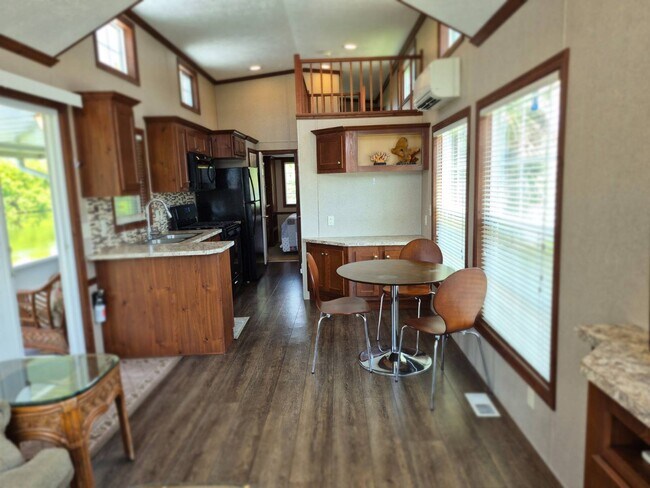 Building Photo - 200 S Banana River Dr