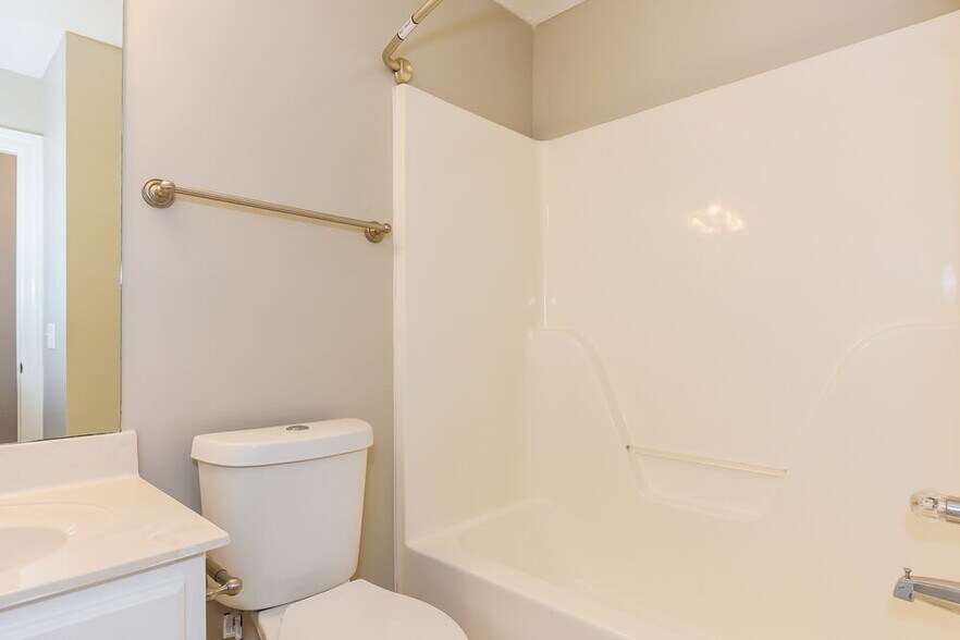 Building Photo - 3427 Belle Chase Dr