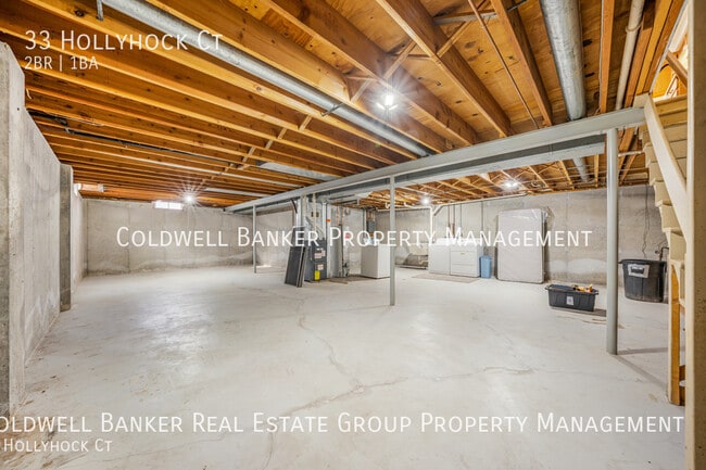 Building Photo - 33 Hollyhock Ct