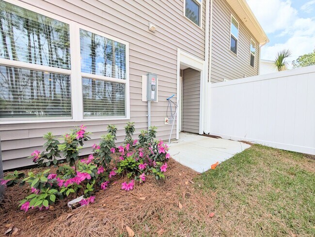 Building Photo - Brand-New 3BR Townhome in Conway – Long Term Rental, South Carolina