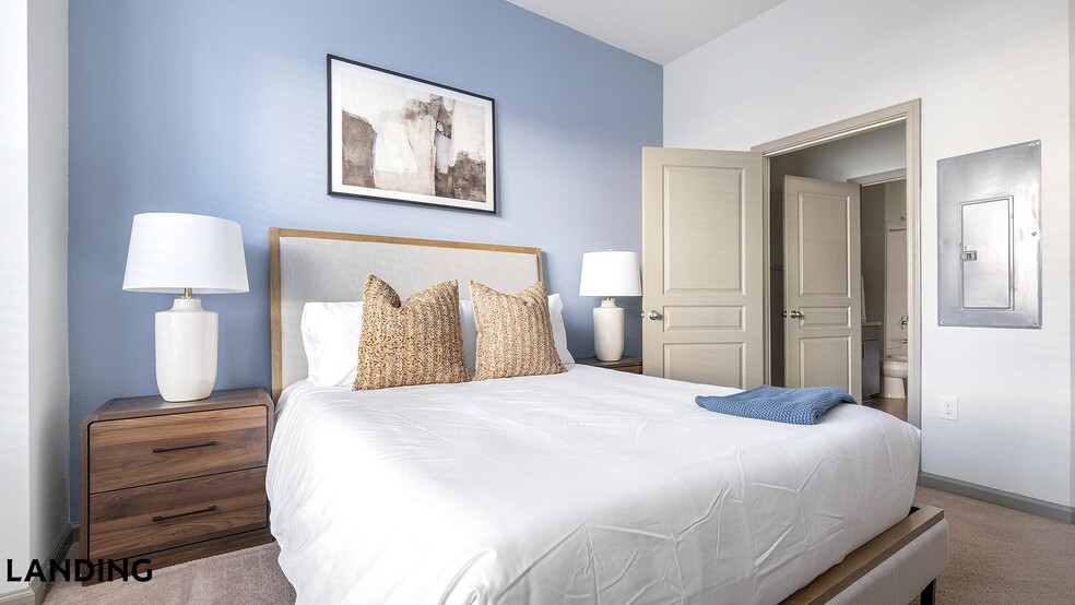 Building Photo - 10051 Perimeter Station Dr