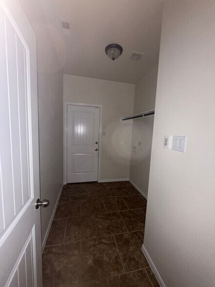 Building Photo - 21507 Cotton Valley Ln