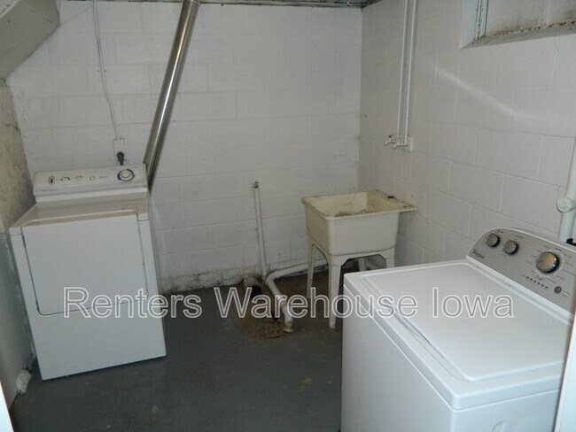 Building Photo - 4424 SE 8th St