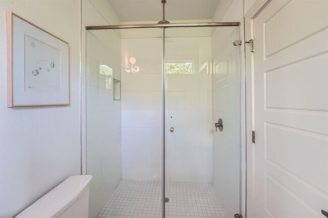 Building Photo - 7311 Providence Ave