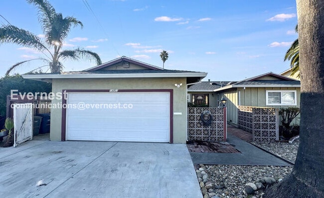 Building Photo - 14403 Tiburon Rd