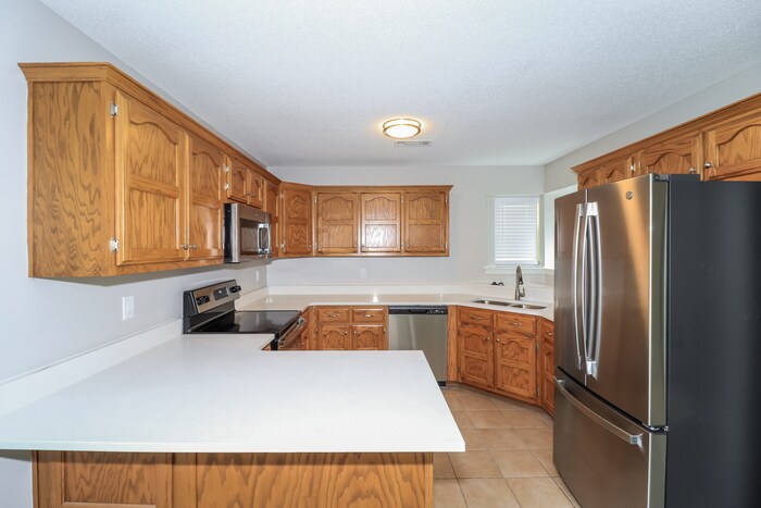 Building Photo - 190 Winding Creek Dr