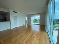 Building Photo - 1401 SW 22nd St