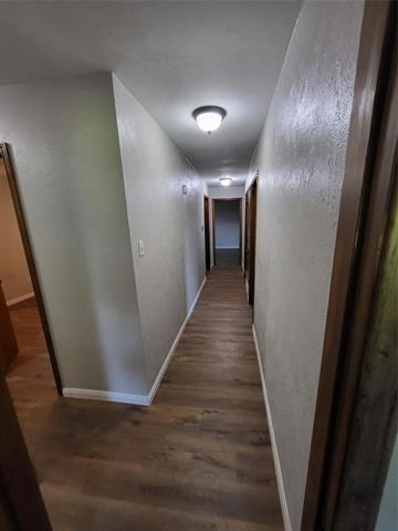 Building Photo - 1106 Meadowview Dr