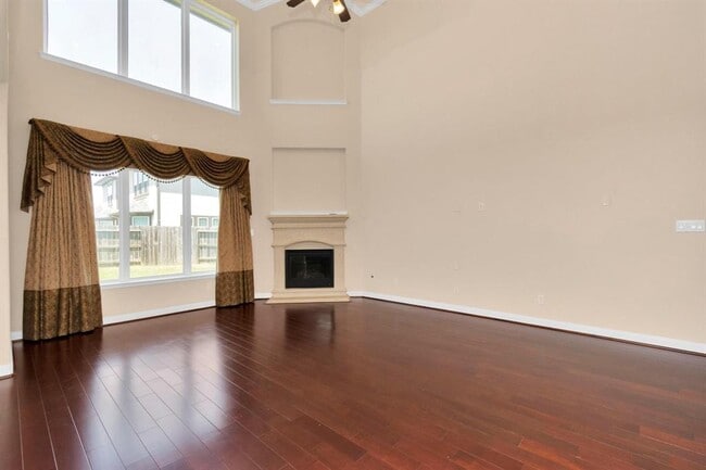 Building Photo - 4606 Sky Harbor Ct