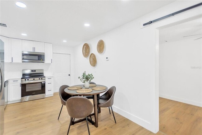 Building Photo - 617 Edenville Ave