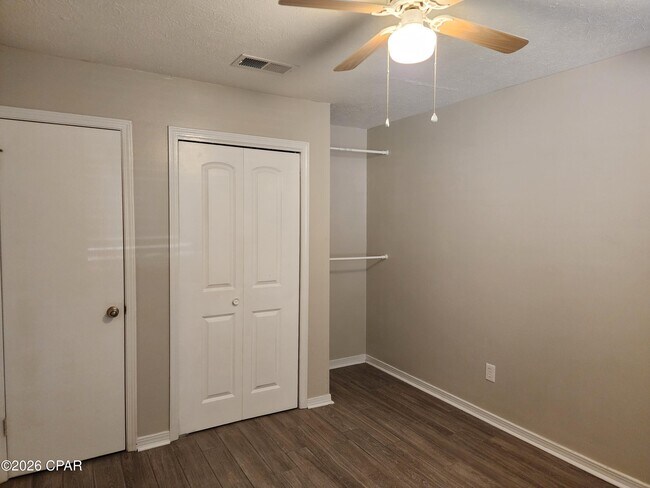 Building Photo - 6568 Harbour Blvd