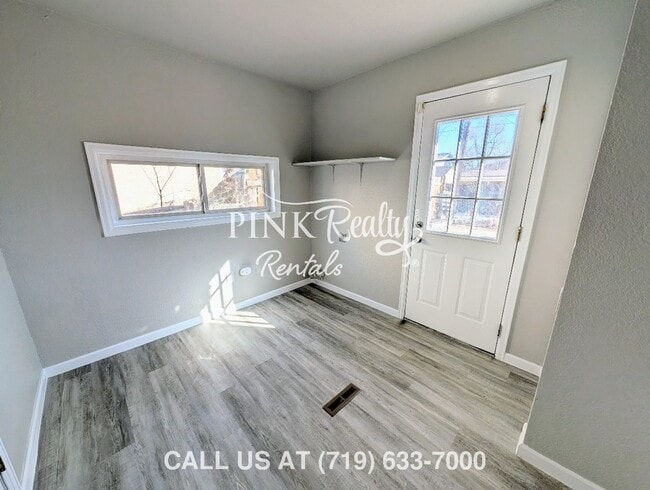 Building Photo - 133 Steven Dr