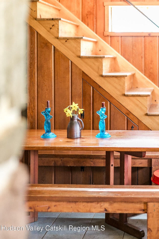 Building Photo - 671 Watson Hollow Rd