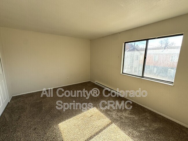 Building Photo - 2232 N Weber St