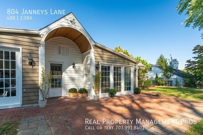 Building Photo - 804 Janneys Ln