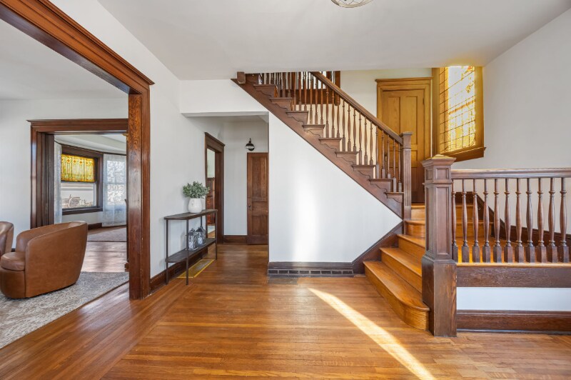 Building Photo - 2123 Cameron Ave