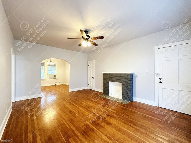 Building Photo - 1 br, 1 bath 4plex - 103 Blue Bonnet Blvd 3 3