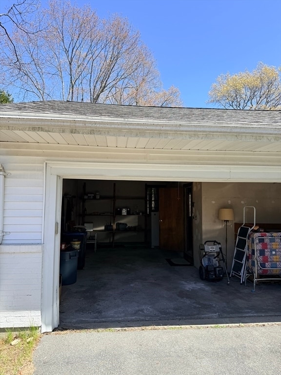 Building Photo - 28 Robinhood Rd