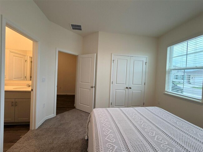 Building Photo - 3321 Arch Ave