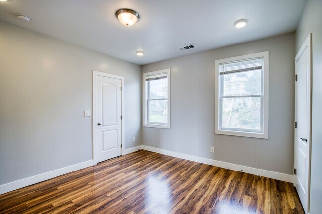 Building Photo - Jyoty