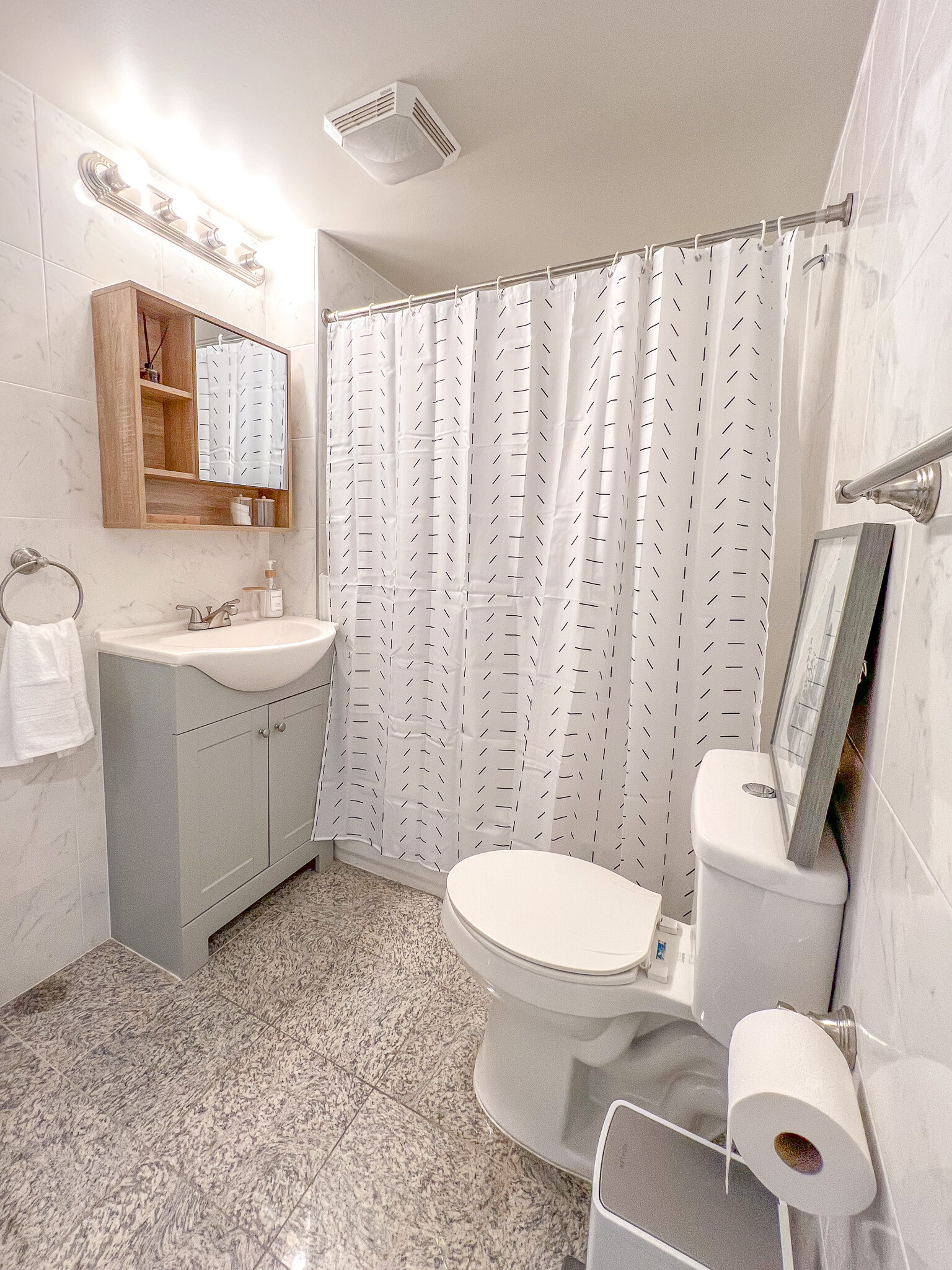 Shared Bathroom - 3626 Powelton Ave