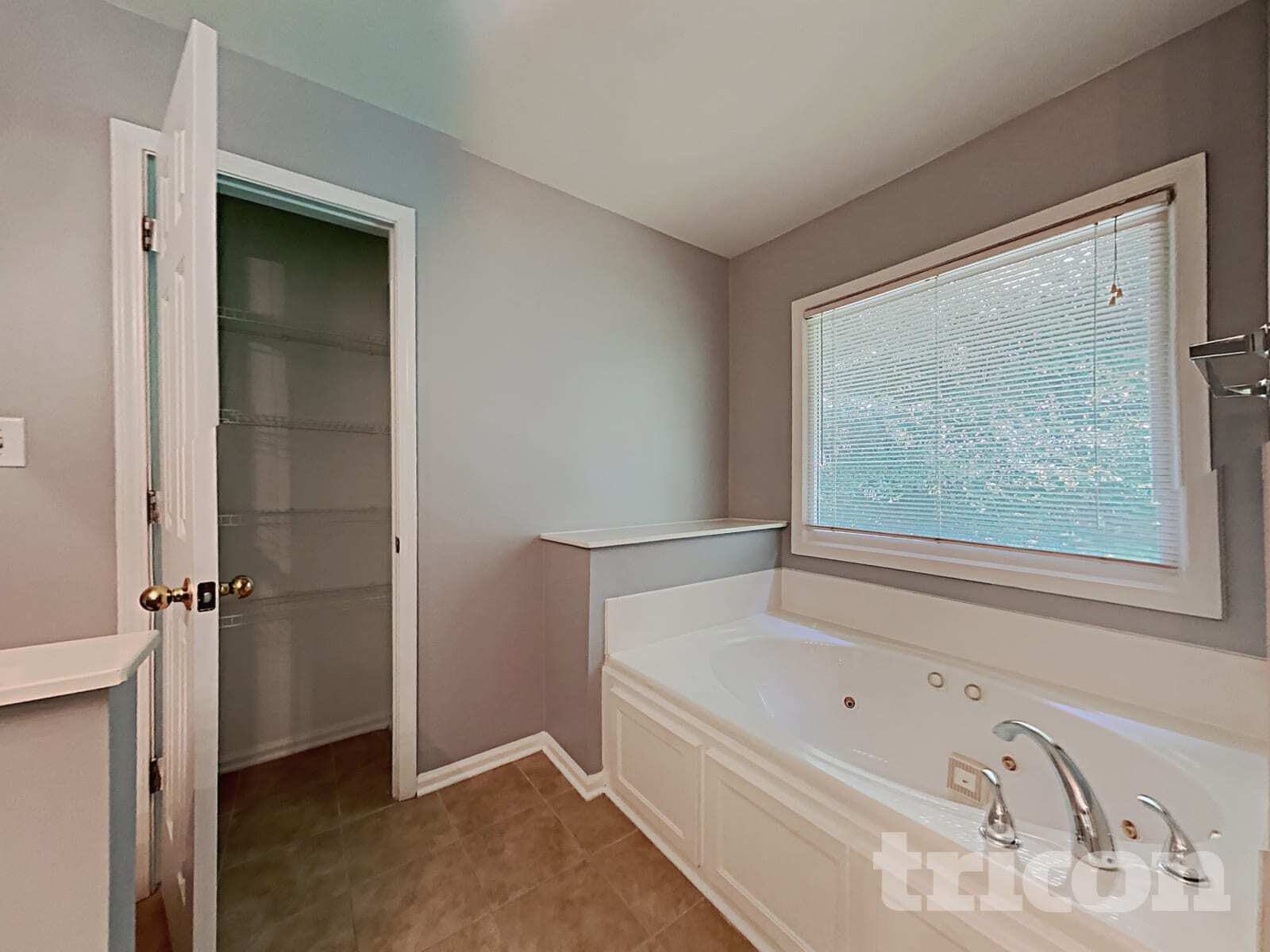 Building Photo - 2674 Calumet Farm Ln