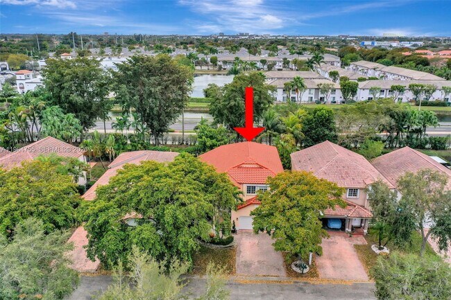 Building Photo - 10880 NW 58th Terrace