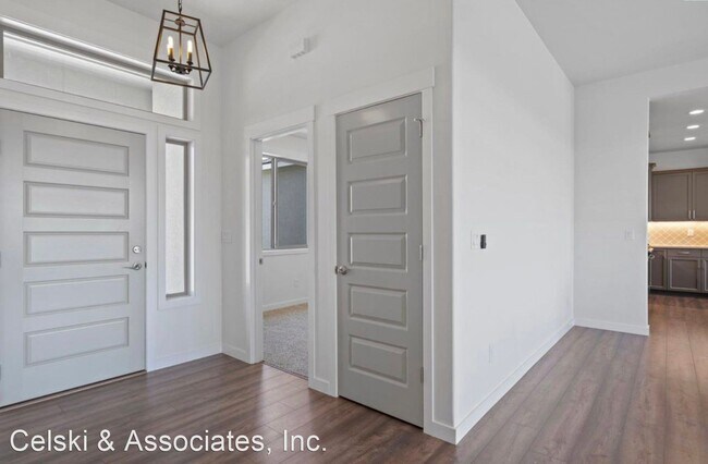 Building Photo - 5 br, 3 bath House - 6021 w 30th Ave