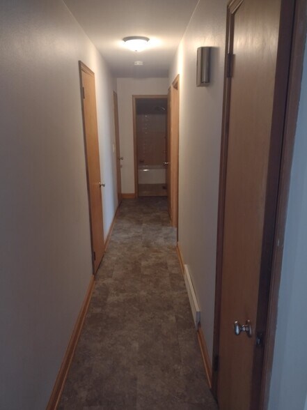 Building Photo - 403 Grove St