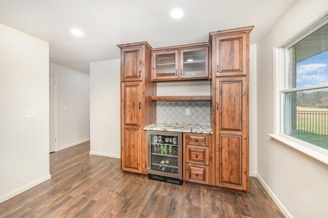 Building Photo - 411 Wagner Dr