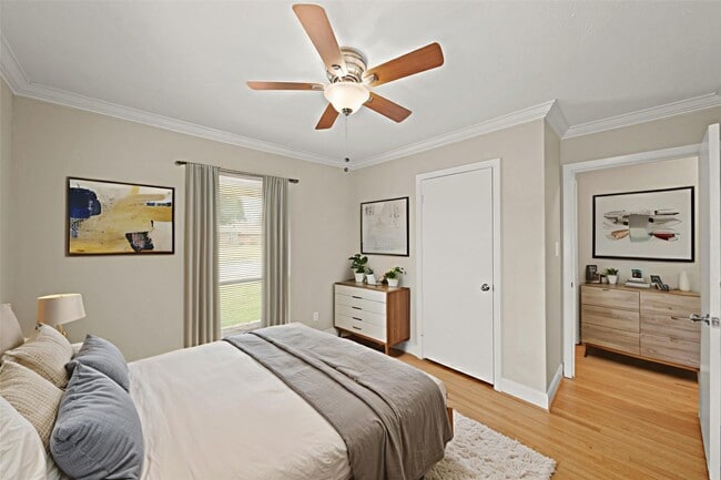 Building Photo - 10803 Doud St