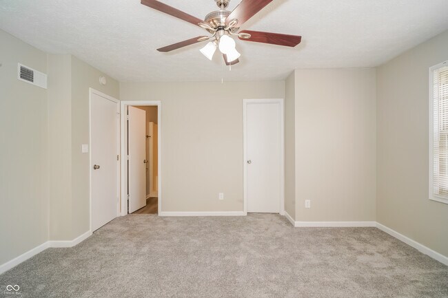 Building Photo - 6 Augusta Cir