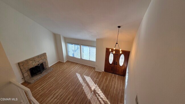 Building Photo - 1825 Sweet Briar Pl