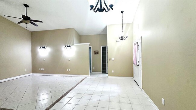 Building Photo - 10903 Rushwood Way