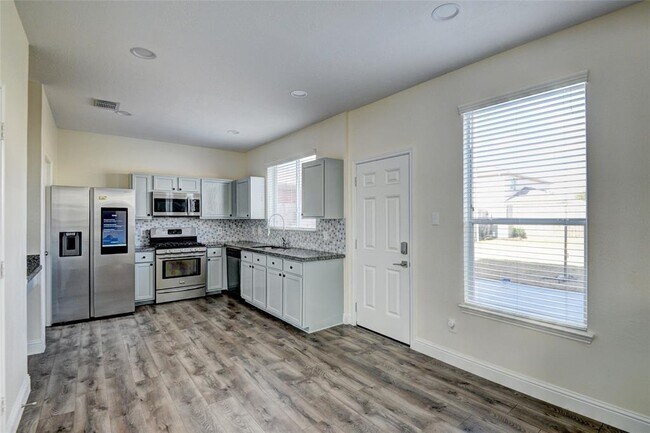 Building Photo - 19618 Yaupon Ranch Dr