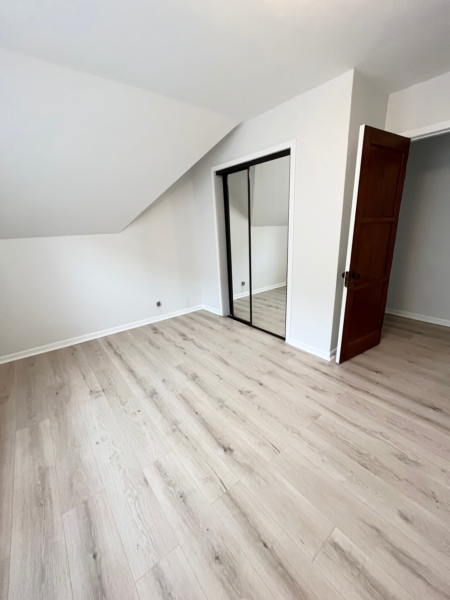 Building Photo - 3609 N Kedvale Ave