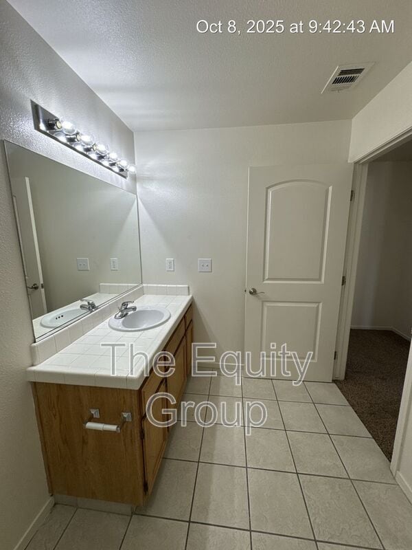Building Photo - 2846 N Zachary St