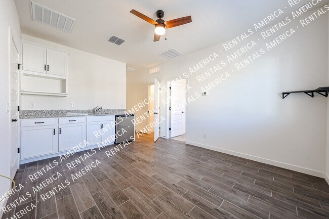 Building Photo - 12557 W Citrus Wy