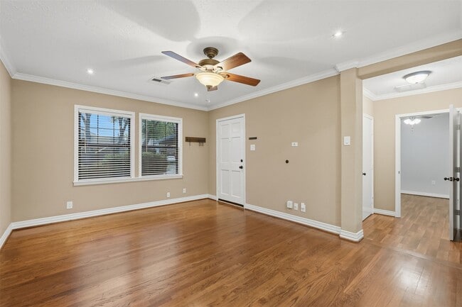 Building Photo - 4406 Marlborough Dr