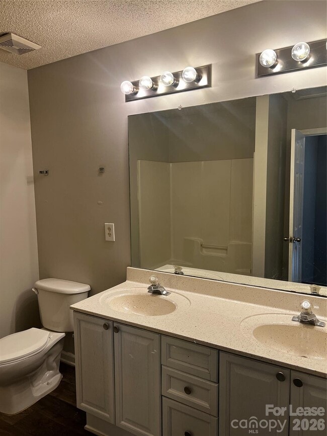 Building Photo - 7655 Petrea Ln