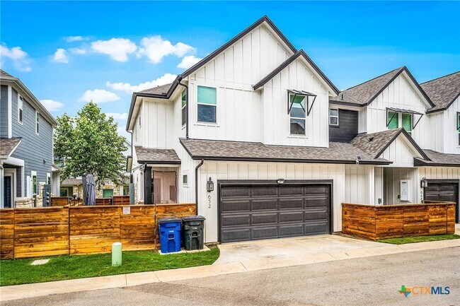 Building Photo - 652 Prospect Wy