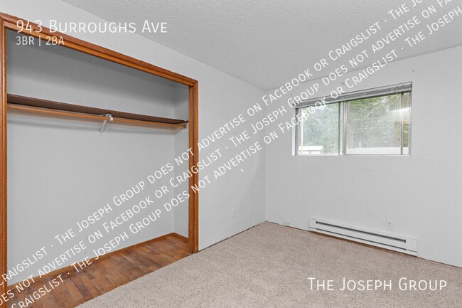 Building Photo - 943 Burroughs Ave