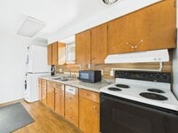 Building Photo - 518 Halvorson Rd